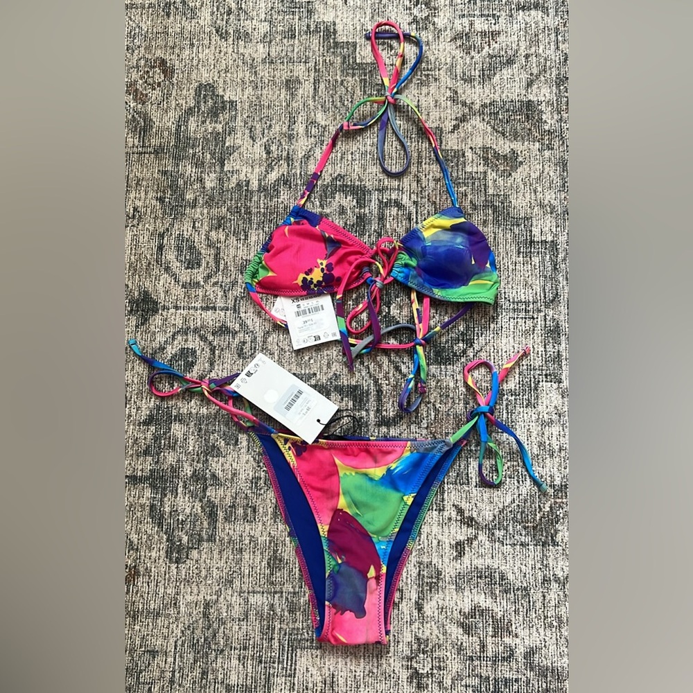 Zara Bikni